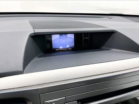 Used 2013 Toyota Sienna XLE image 29