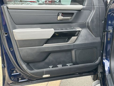 Used 2023 Toyota Tundra Limited image 14