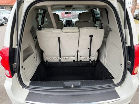 Used 2011 Dodge Grand Caravan Mainstreet FWD image 10