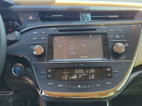 Used 2017 Toyota Avalon XLE Plus w/ Carpet Mat Package FWD image 18