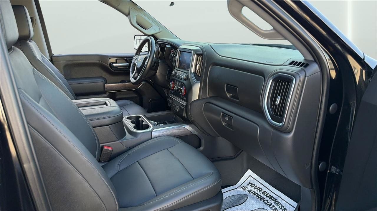 Used 2021 Chevrolet Silverado 1500 LTZ AWD/4WD image 15
