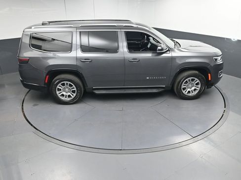 Used 2024 Jeep Wagoneer 2WD image 37