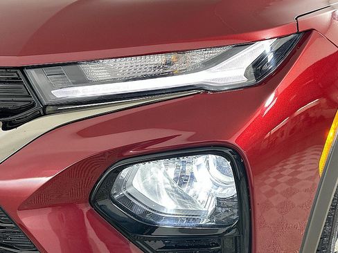 Used 2022 Chevrolet TrailBlazer RS w/ Technology Package image 25
