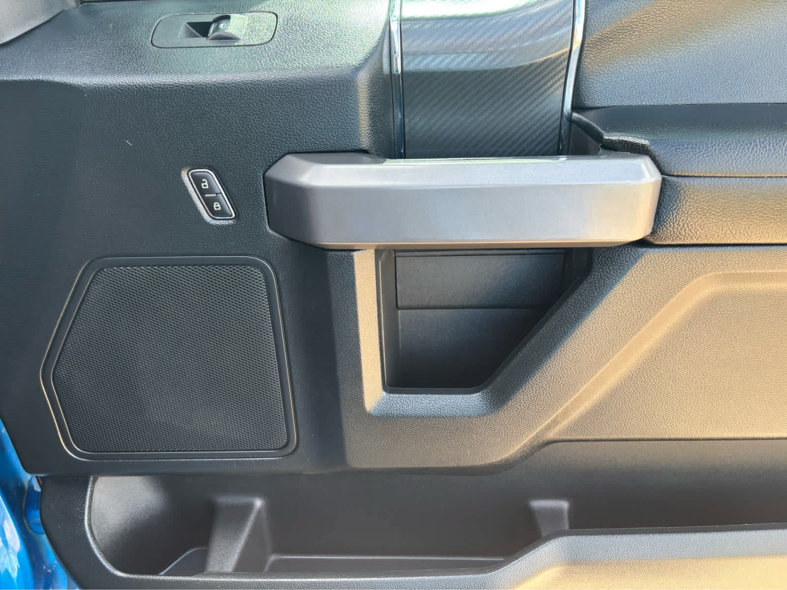 Used 2019 Ford F150 XLT w/ Equipment Group 302A Luxury AWD/4WD image 10