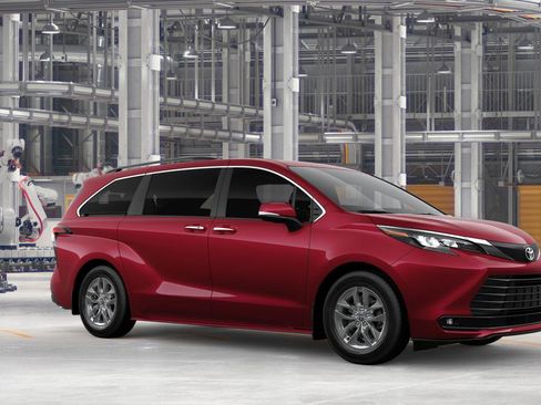 New 2026 Toyota Sienna XLE image 34