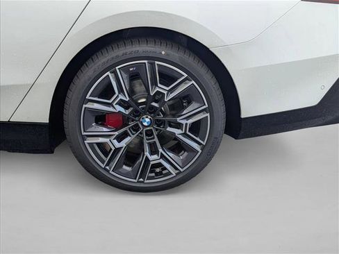 New 2026 BMW i5 eDrive40 w/ M Sport Package RWD image 10