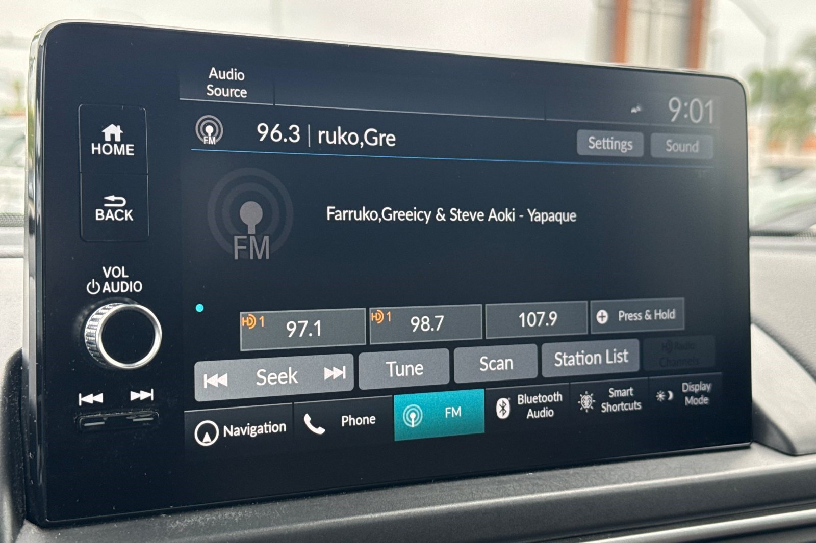 Certified 2025 Honda Pilot Elite image 19