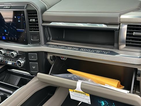 Used 2026 Ford F450 Platinum w/ Platinum Plus Package image 41