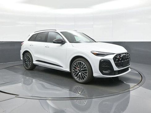 New 2026 Audi SQ5 Premium Plus image 1