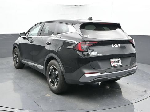 Used 2026 Kia Sportage LX FWD image 11