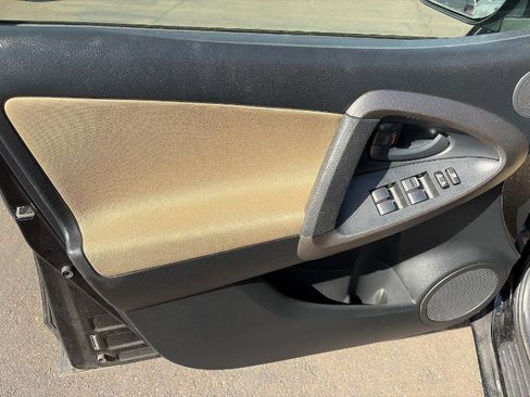 Used 2011 Toyota RAV4 4WD w/ Base L4 Extra Value Pkg image 11