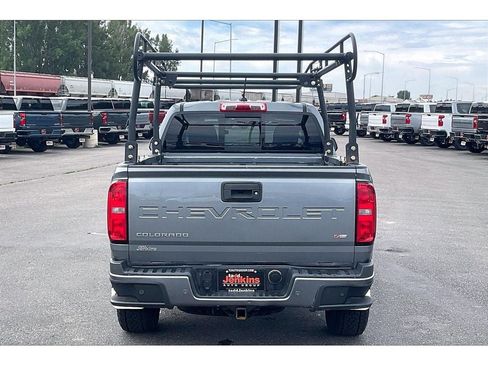 Used 2022 Chevrolet Colorado Z71 AWD/4WD image 4