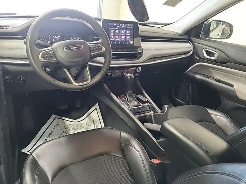 Used 2022 Jeep Compass Latitude FWD image 8
