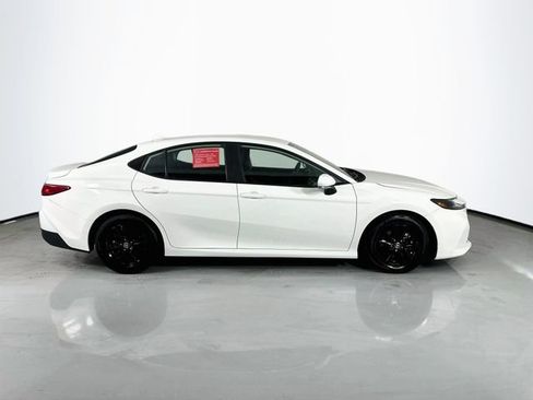 Used 2025 Toyota Camry LE FWD image 10