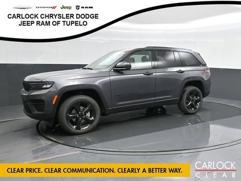 New 2025 Jeep Grand Cherokee Altitude image 1