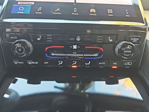 New 2025 Jeep Grand Cherokee L Limited w/ Trailer Tow Package image 23