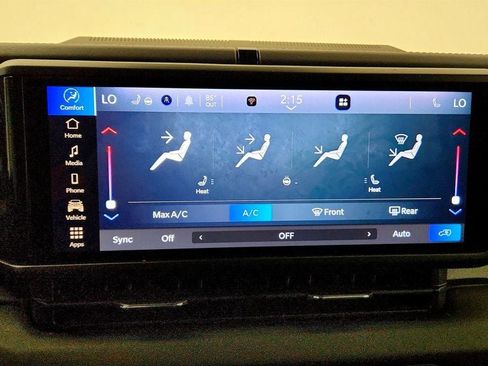Used 2025 Jeep Wrangler Unlimited Sahara AWD/4WD image 18