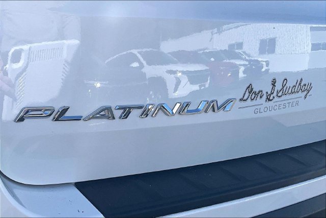 Used 2025 Ford Explorer Platinum w/ LUX Leather Package AWD/4WD image 32