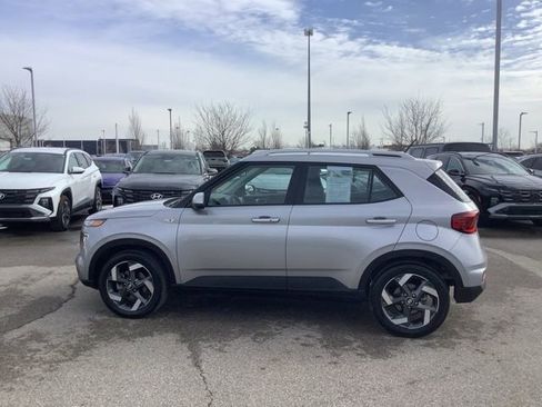 Certified 2026 Hyundai Venue SEL image 8
