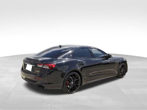 Used 2021 Maserati Ghibli S image 4