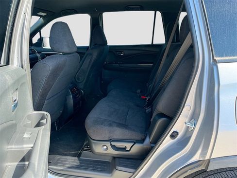 Used 2022 Honda Pilot Sport image 23