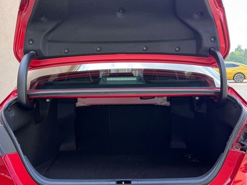 Used 2023 Toyota Camry SE image 14