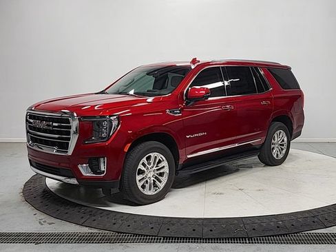 Used 2022 GMC Yukon SLT w/ SLT Luxury Package AWD/4WD image 3