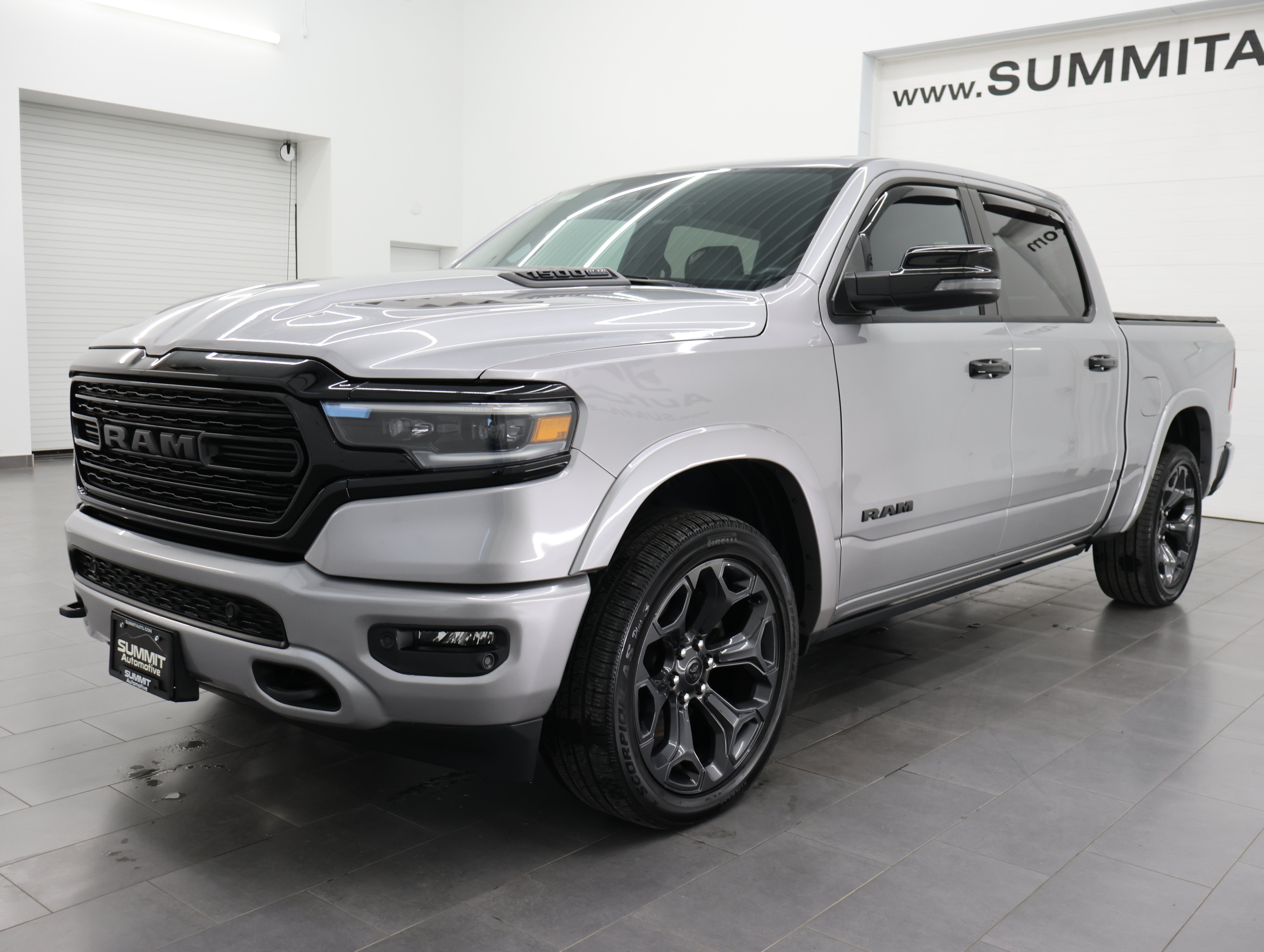 Used 2023 RAM 1500 Limited w/ Night Edition AWD/4WD image 7