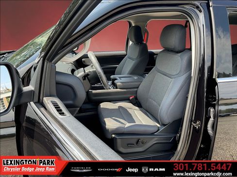 Used 2025 Ford Expedition Max Active AWD/4WD image 20
