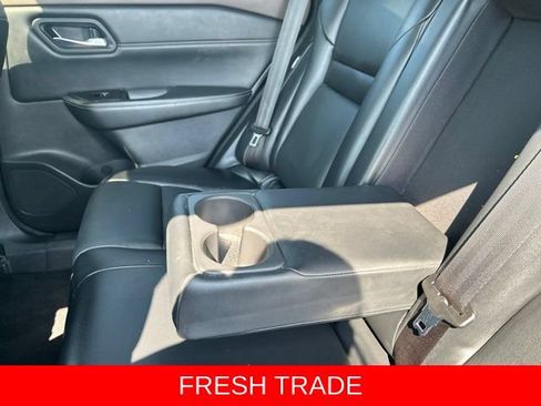 Used 2022 Nissan Rogue SL FWD image 45