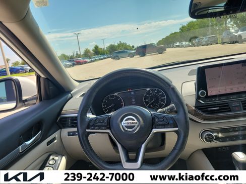 Used 2022 Nissan Altima 2.5 Platinum AWD/4WD image 23