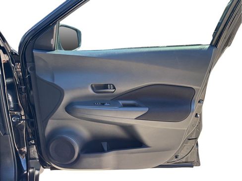 Used 2022 Nissan Kicks S FWD image 37