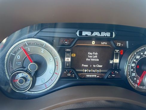 Used 2022 RAM 2500 Limited image 10