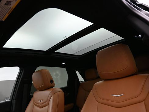 Certified 2023 Cadillac XT5 Premium Luxury AWD/4WD image 25