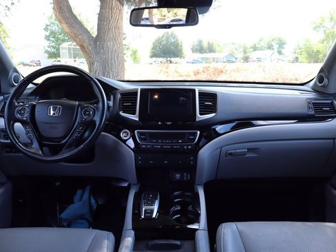 Used 2017 Honda Pilot Elite image 16