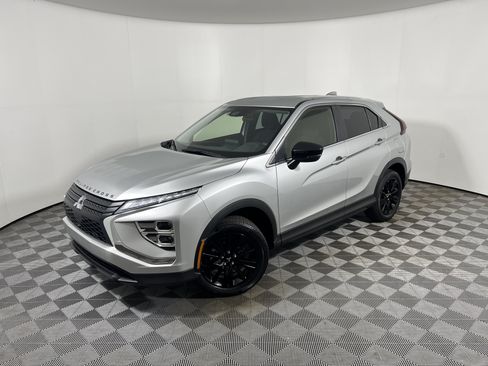Used 2025 Mitsubishi Eclipse Cross LE AWD/4WD image 1