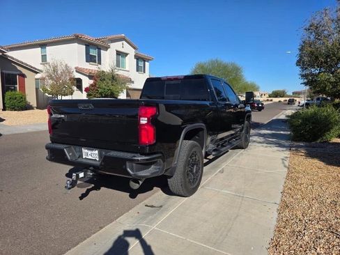 Certified 2024 Chevrolet Silverado 2500 LTZ w/ LTZ Plus Package image 11