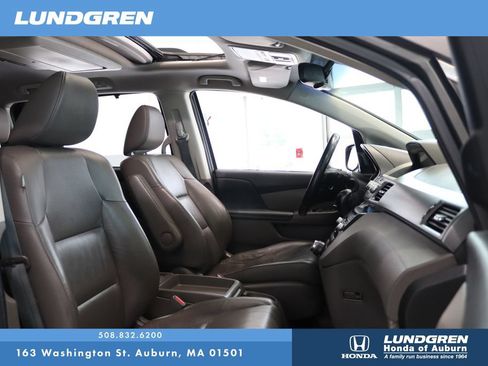 Used 2012 Honda Odyssey Touring image 17