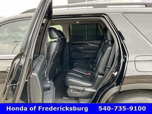 Used 2023 Honda Pilot Touring image 30