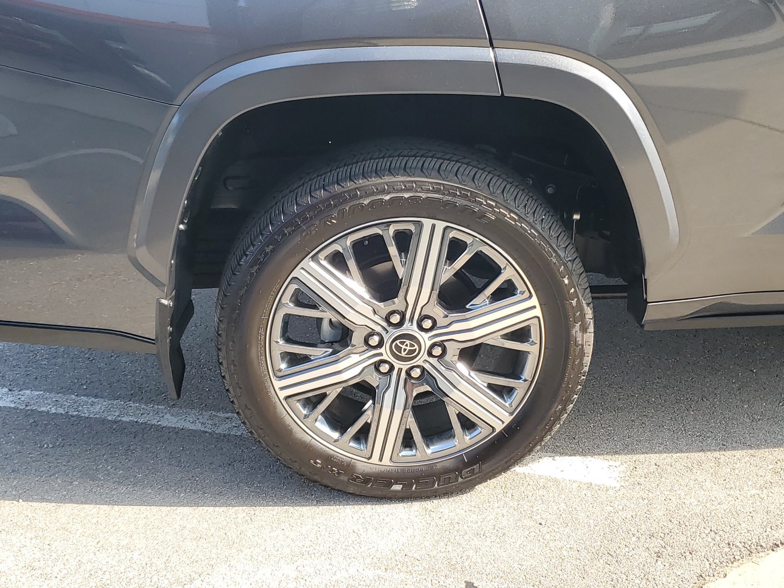 Certified 2024 Toyota Sequoia Capstone AWD/4WD image 5
