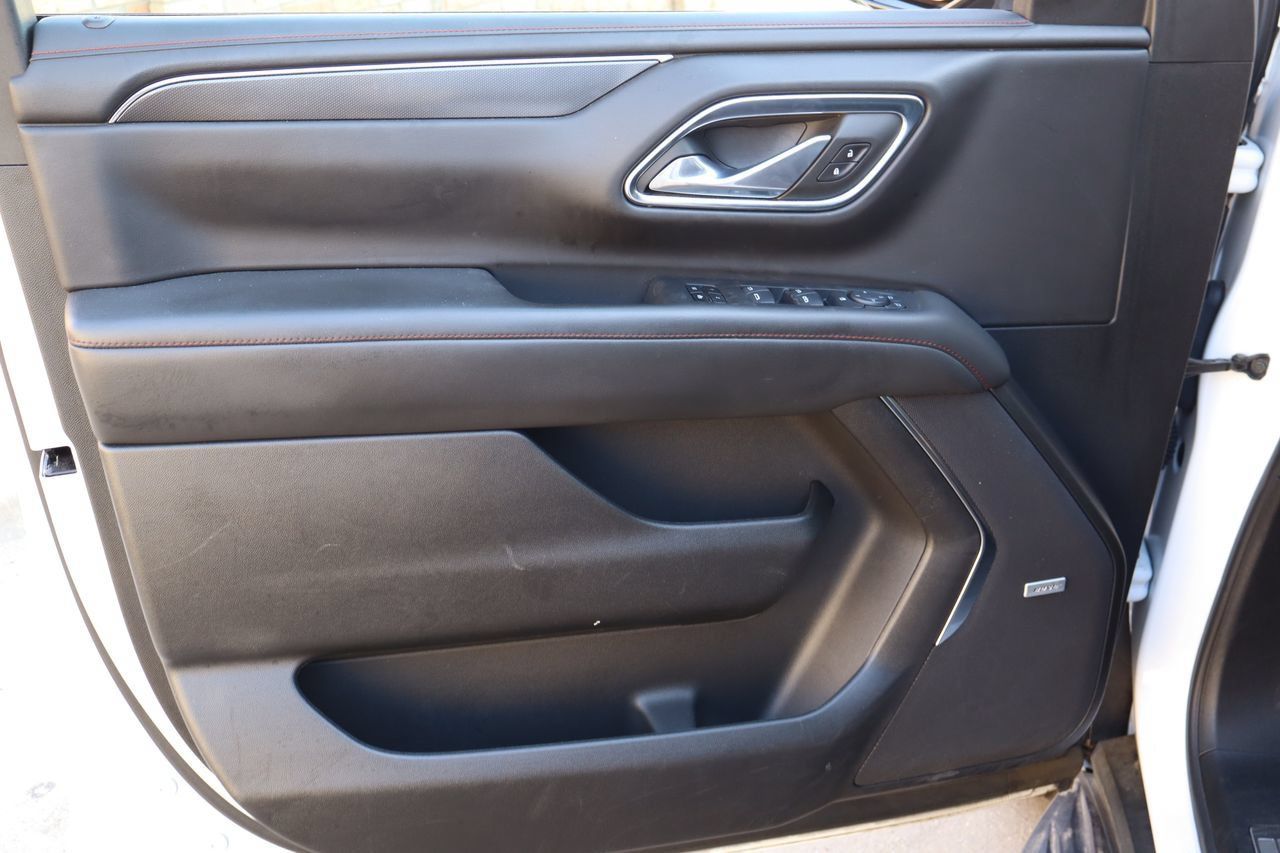 Used 2024 Chevrolet Suburban RST RWD image 21