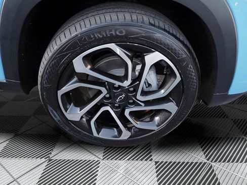 Certified 2024 Chevrolet Trax RS FWD image 36