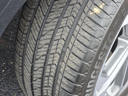 Certified 2025 Audi Q5 Premium w/ Convenience Package image 16