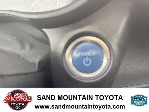 Used 2023 Toyota Sienna XSE image 18