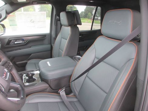 New 2026 GMC Yukon AT4 w/ AT4 Premium Plus Package AWD/4WD image 11