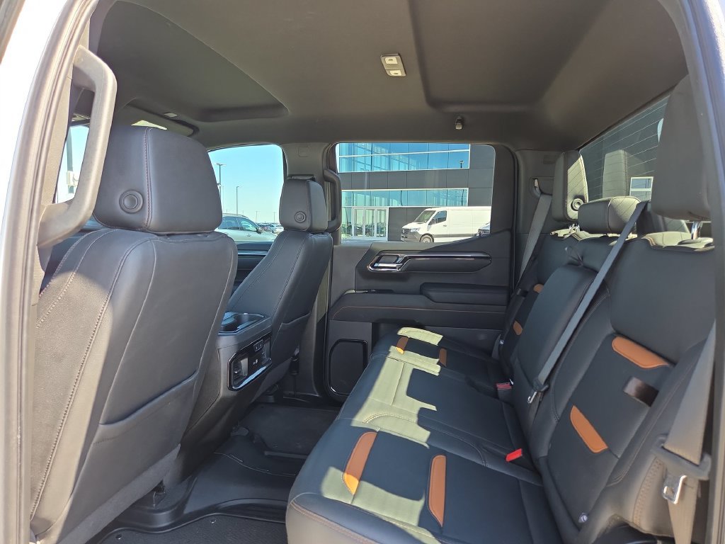 Used 2025 GMC Sierra 1500 AT4 AWD/4WD image 12