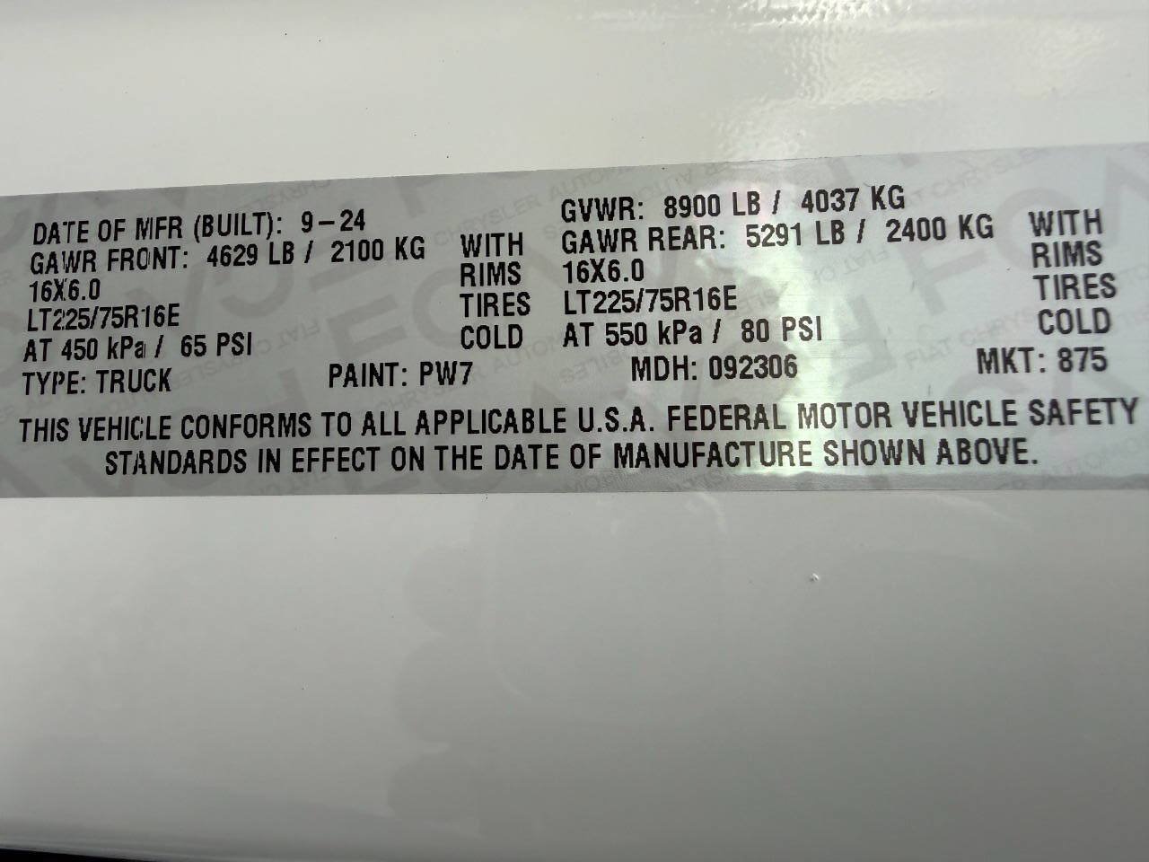 Used 2025 RAM ProMaster 2500 w/ Convenience Group FWD image 40
