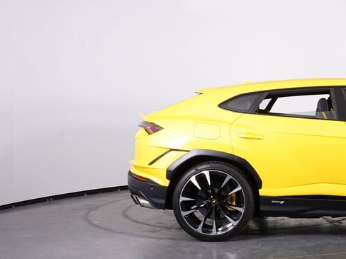 Used 2023 Lamborghini Urus S image 14