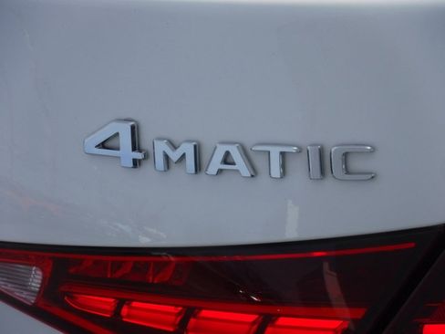 Used 2022 Mercedes-Benz C 300 4MATIC Sedan image 10