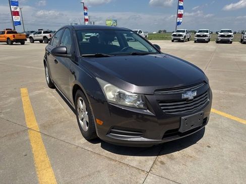 Used 2013 Chevrolet Cruze LT w/ Spring Special Edition FWD image 10